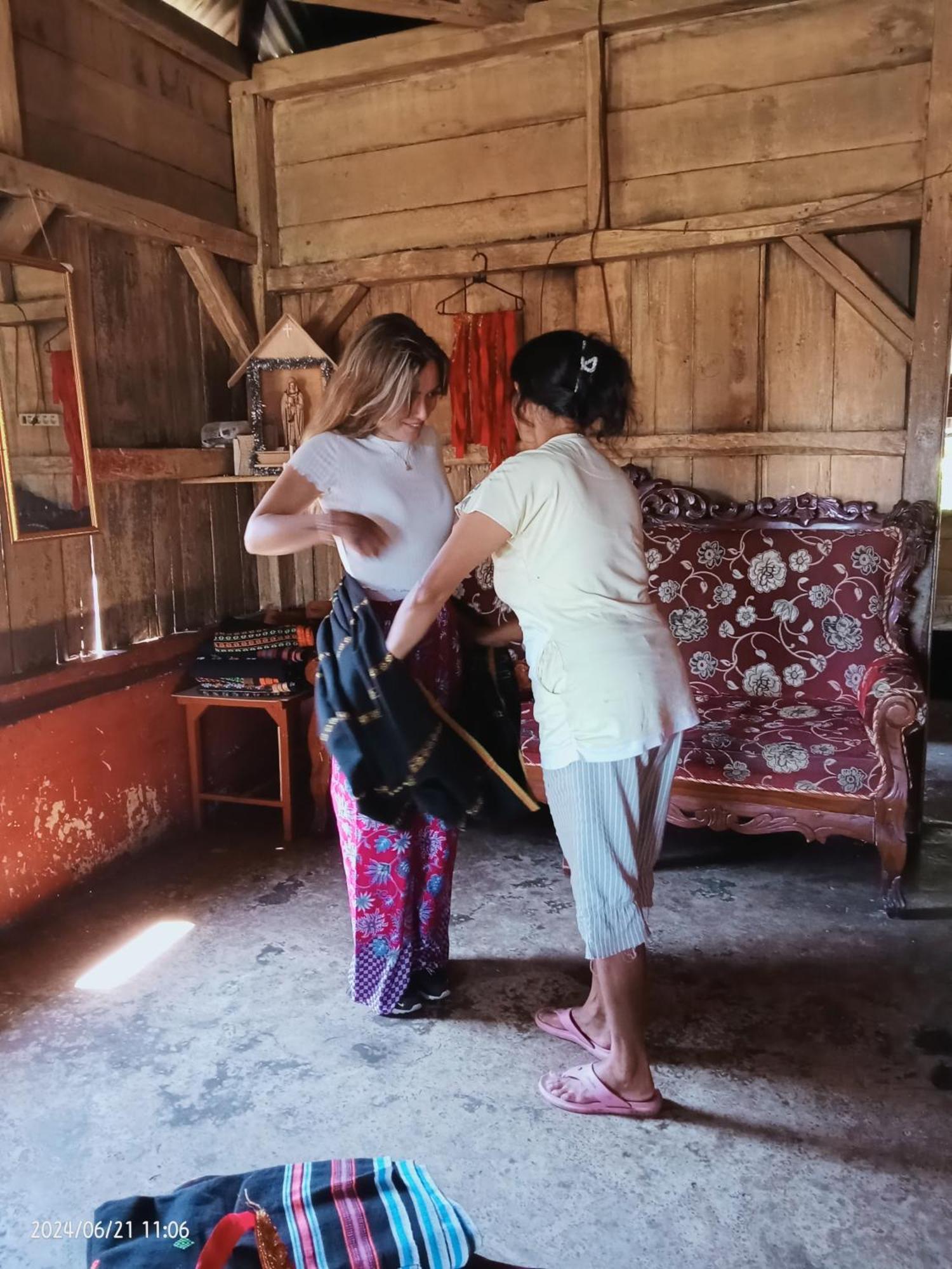 Petra Homestay Bangka Leda Рутенг Экстерьер фото
