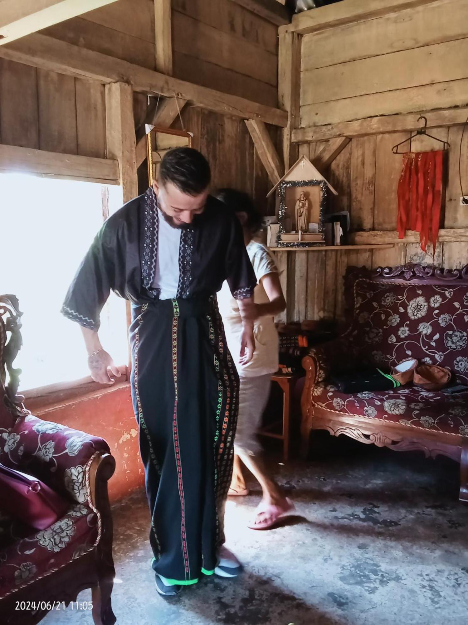 Petra Homestay Bangka Leda Рутенг Экстерьер фото