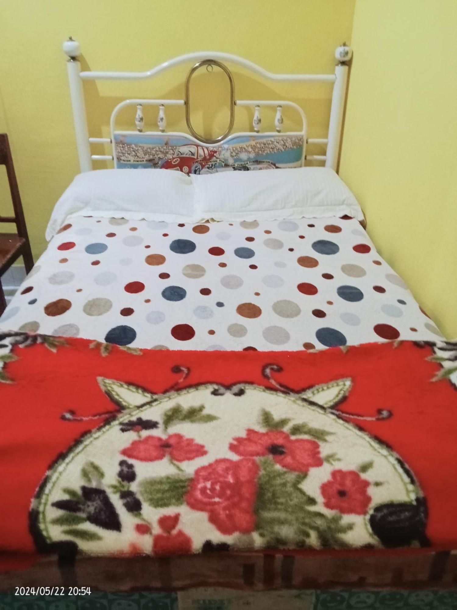 Petra Homestay Bangka Leda Рутенг Экстерьер фото