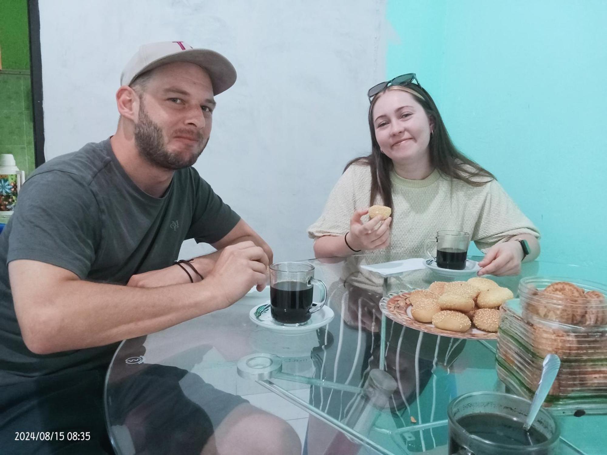 Petra Homestay Bangka Leda Рутенг Экстерьер фото