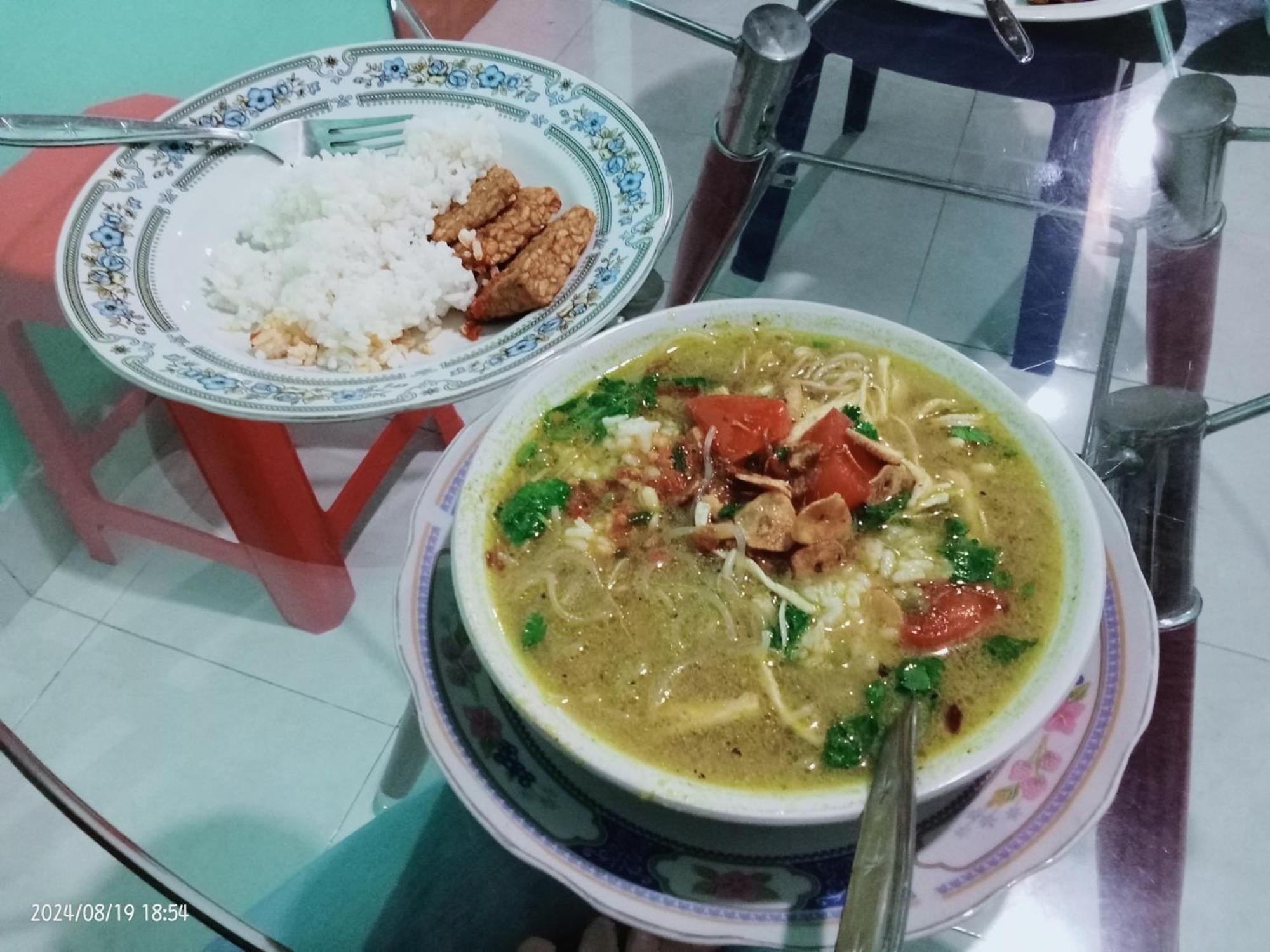 Petra Homestay Bangka Leda Рутенг Экстерьер фото