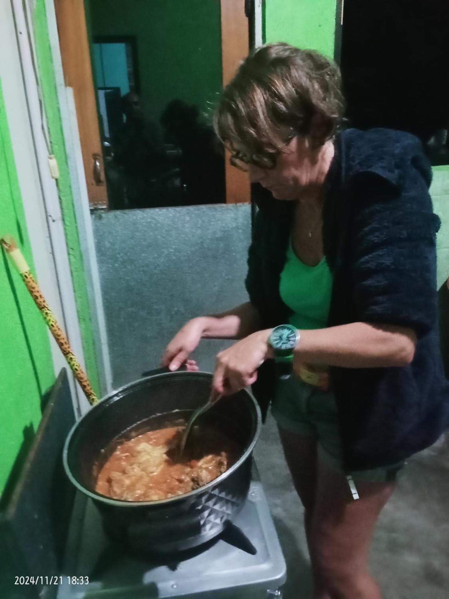 Petra Homestay Bangka Leda Рутенг Экстерьер фото