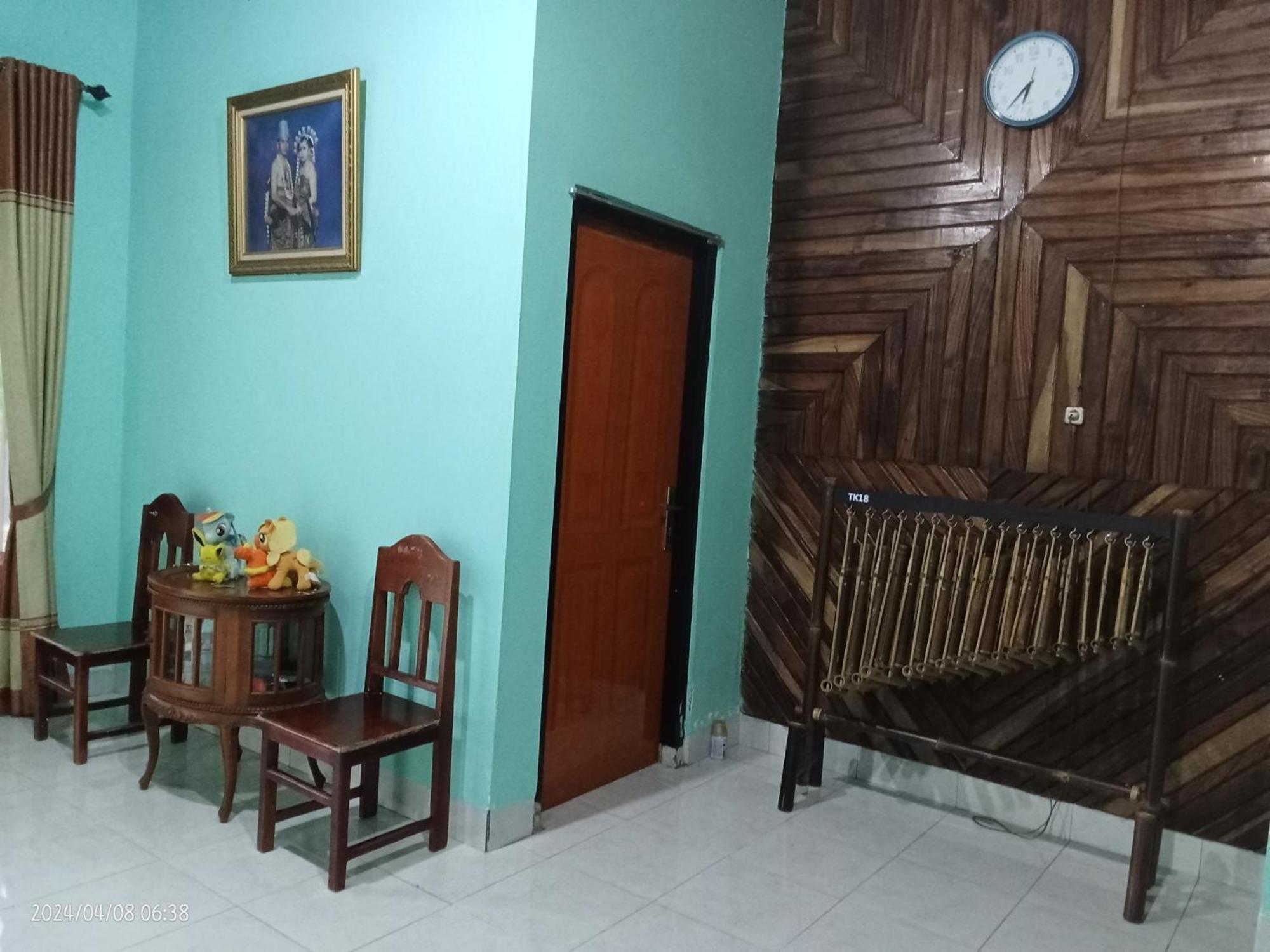 Petra Homestay Bangka Leda Рутенг Экстерьер фото